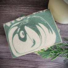 Load image into Gallery viewer, Fresh Forest