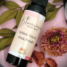 Load image into Gallery viewer, White Tea and Pink Petals Room Spray