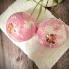 Load image into Gallery viewer, Sea Salt & Orchid Bath Bomb