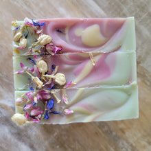 Load image into Gallery viewer, Pikake Garden