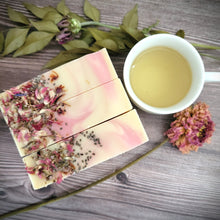 Load image into Gallery viewer, White Tea and Pink Petals
