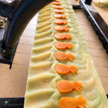 Load image into Gallery viewer, Pineapple &amp; Papaya
