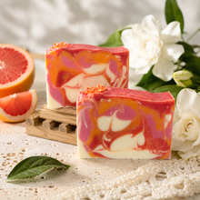 Load image into Gallery viewer, Gardenia &amp; Grapefruit

